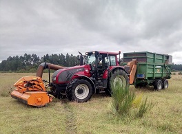 Valtra T202 and votex flail vacuum